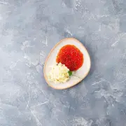 Икра красная с маслом