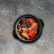 Жаркое из медвежатины с шампиньонами